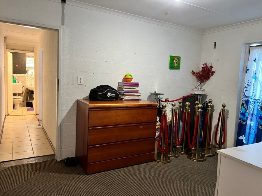 3 Bedroom Property for Sale in Rocklands Western Cape